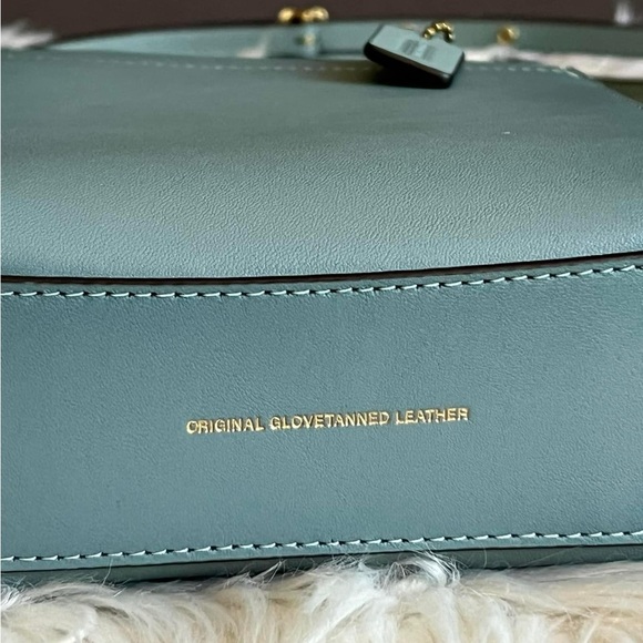 C4828 - Coach Mini Cashin Tote - Picture 5 of 13